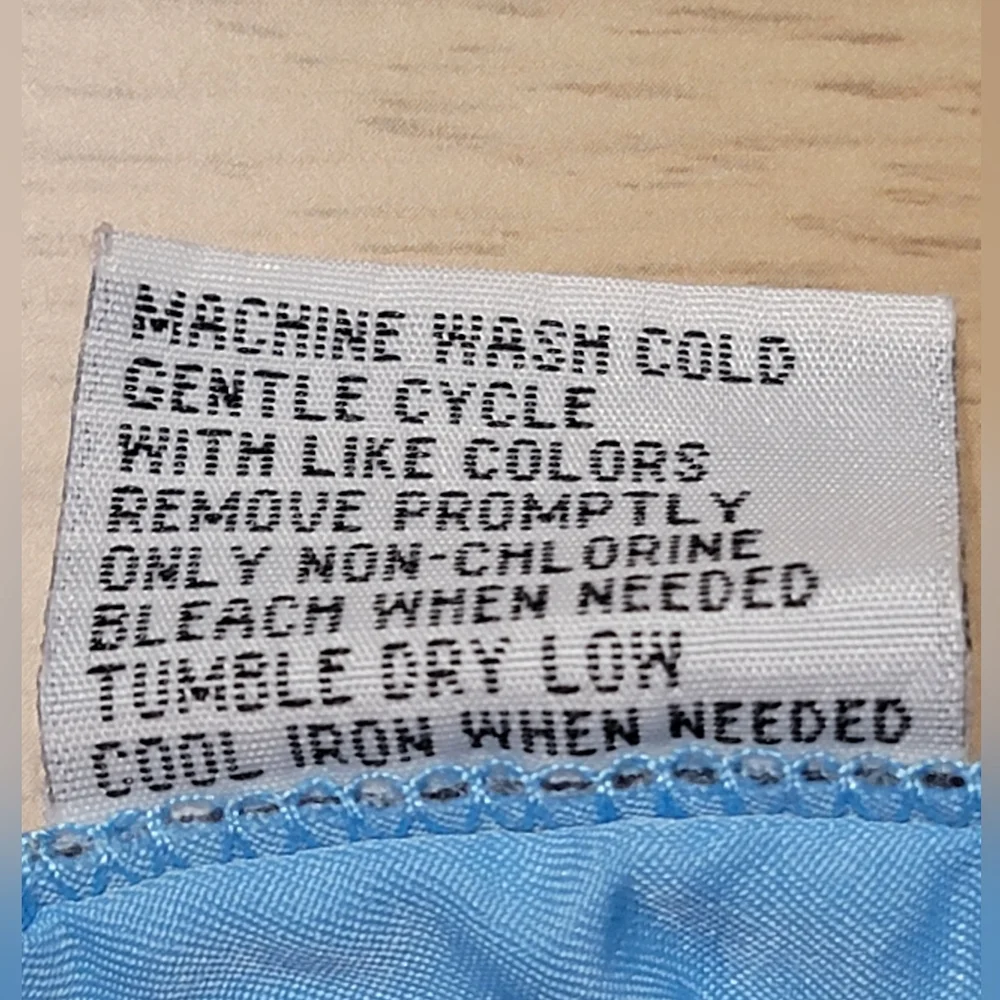 Wilson Exercise Shorts - Picture 7 of 7